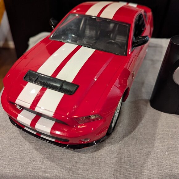 Ford Shelby GT 500 Remote Control Car with Charger - Picture 1 of 11